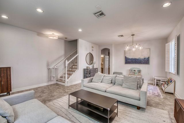 120 W Thatch Palm Circle, Jupiter, FL 33458