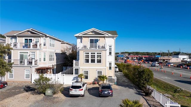 2300 Red Tide RD, Virginia Beach, VA 23451