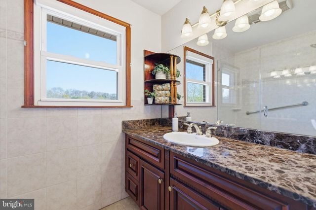 1527 SHENANDOAH RIVER LN, Boyce, VA 22620