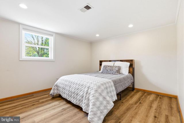 1527 SHENANDOAH RIVER LN, Boyce, VA 22620