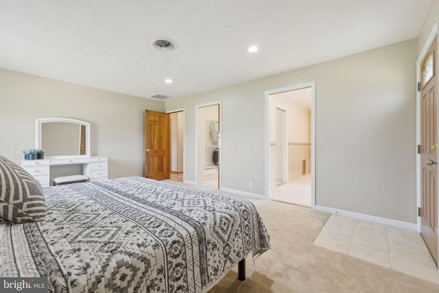 1527 SHENANDOAH RIVER LN, Boyce, VA 22620