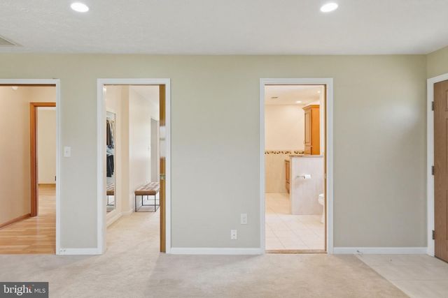 1527 SHENANDOAH RIVER LN, Boyce, VA 22620