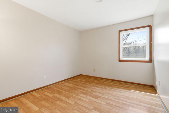 1527 SHENANDOAH RIVER LN, Boyce, VA 22620