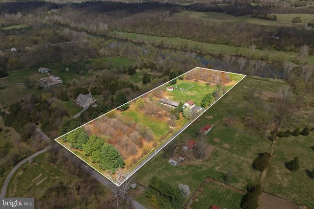 1527 SHENANDOAH RIVER LN, Boyce, VA 22620