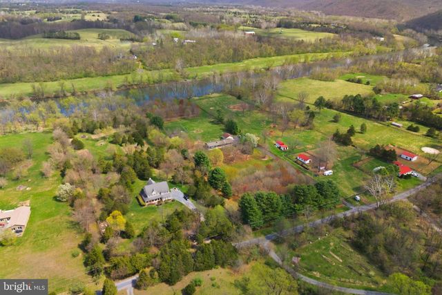 1527 SHENANDOAH RIVER LN, Boyce, VA 22620