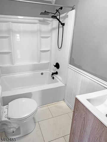 62 Ridgeway Ave, Hope Twp., NJ 07825