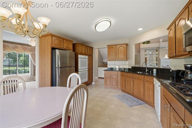 17223 Lake View Circle, Northville, MI 48168