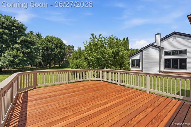 17223 Lake View Circle, Northville, MI 48168