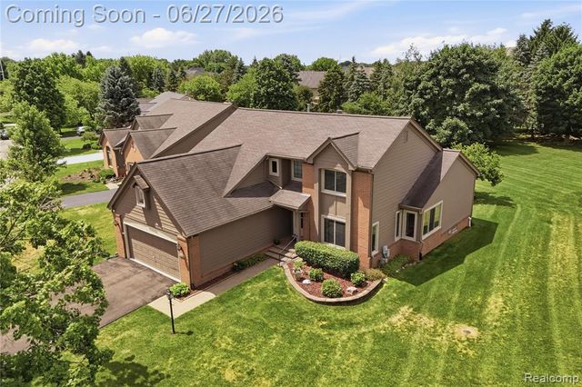 17223 Lake View Circle, Northville, MI 48168