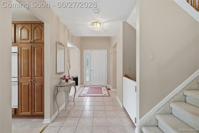 17223 Lake View Circle, Northville, MI 48168