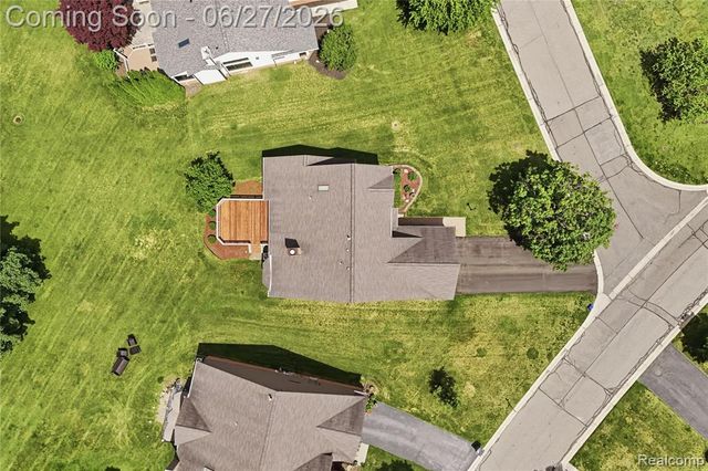 17223 Lake View Circle, Northville, MI 48168