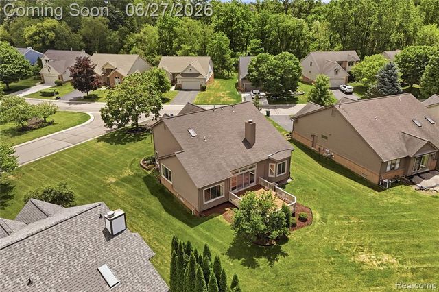 17223 Lake View Circle, Northville, MI 48168