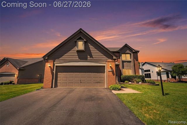 17223 Lake View Circle, Northville, MI 48168