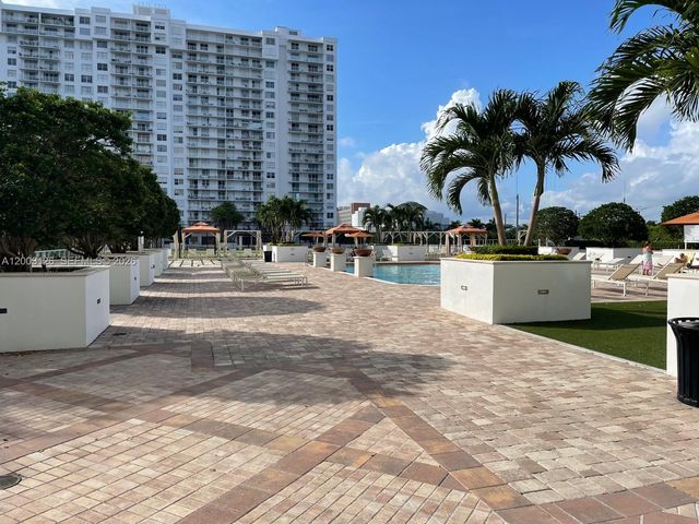 2851 NE 183rd Street 509E, Aventura, FL 33160