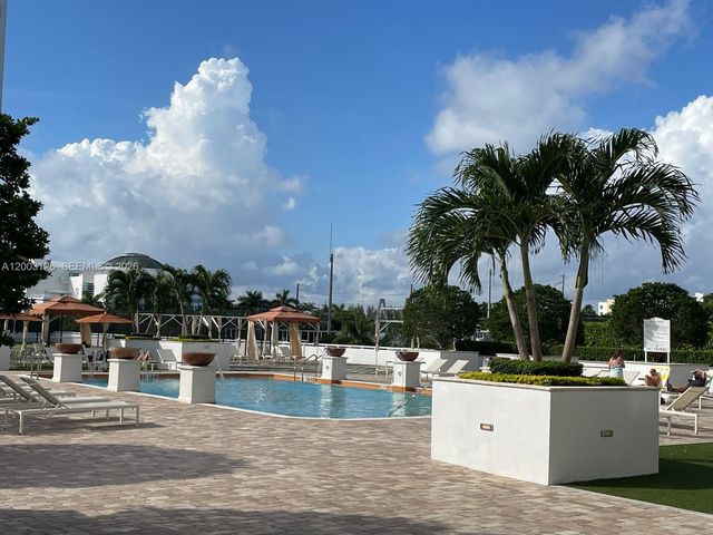 2851 NE 183rd Street 509E, Aventura, FL 33160