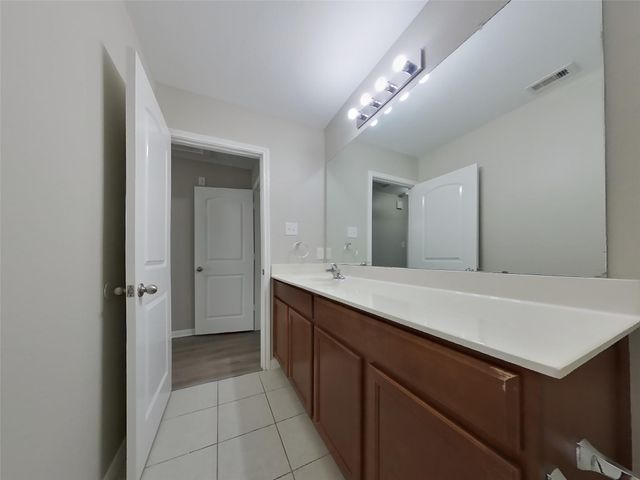 424 Palomino Stand Drive, La Marque, TX 77568