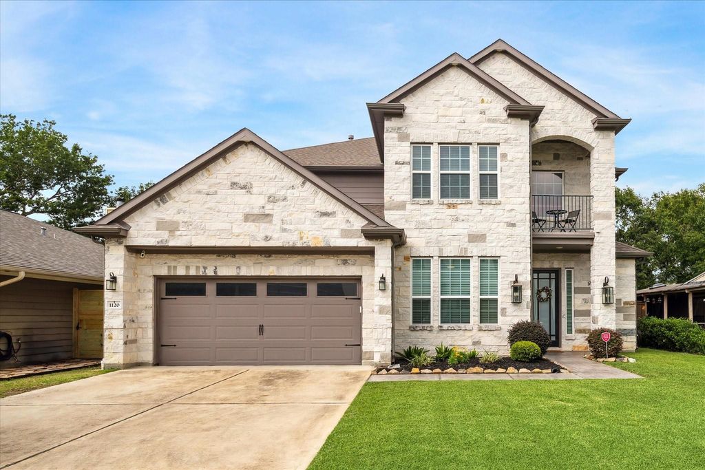1120 Wakefield Drive, Houston, TX 77018