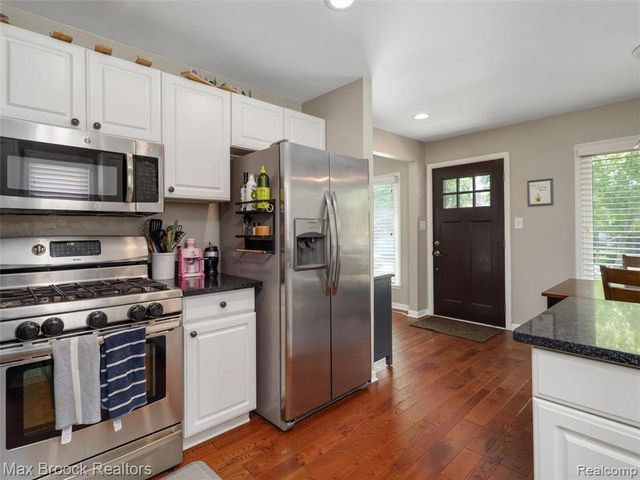 1201 Cole Street, Birmingham, MI 48009