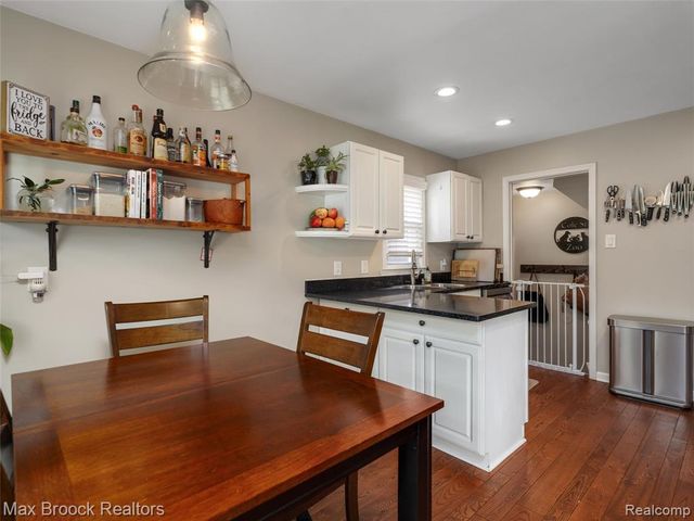 1201 Cole Street, Birmingham, MI 48009