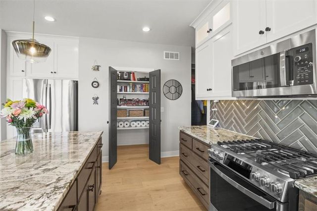 3130 SW Blue Ribbon Street, Lee's Summit, MO 64082