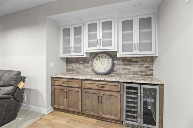 3130 SW Blue Ribbon Street, Lee's Summit, MO 64082