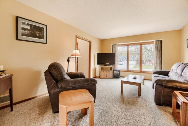 1294 138th Lane NW, Andover, MN 55304