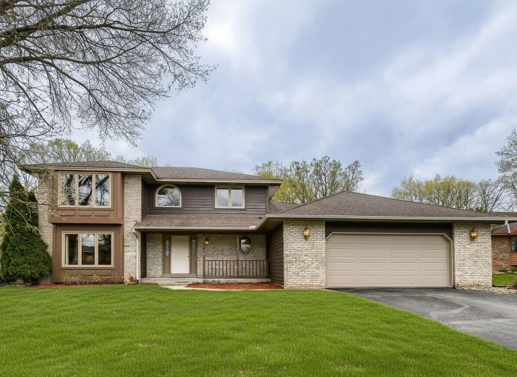 1294 138th Lane NW, Andover, MN 55304