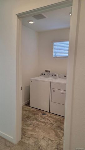 2062 S Fultondale Court, Aurora, CO 80018