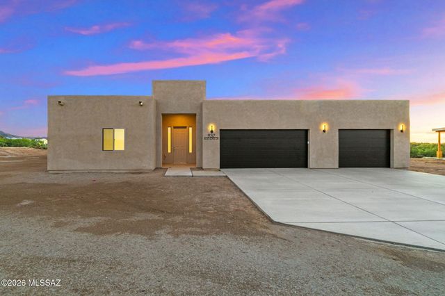 937 N Blue Slate Drive, Vail, AZ 85641