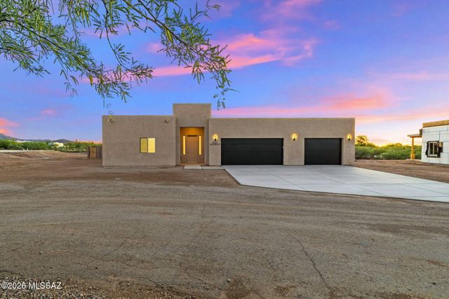 937 N Blue Slate Drive, Vail, AZ 85641