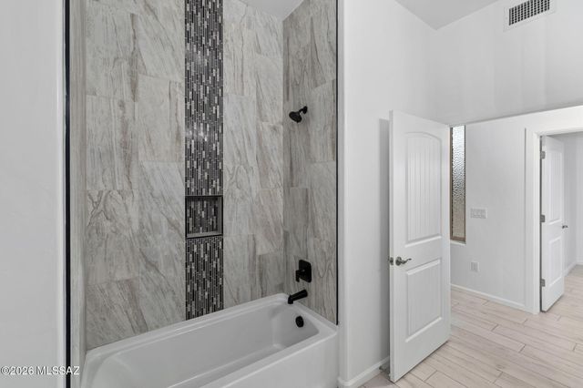 937 N Blue Slate Drive, Vail, AZ 85641