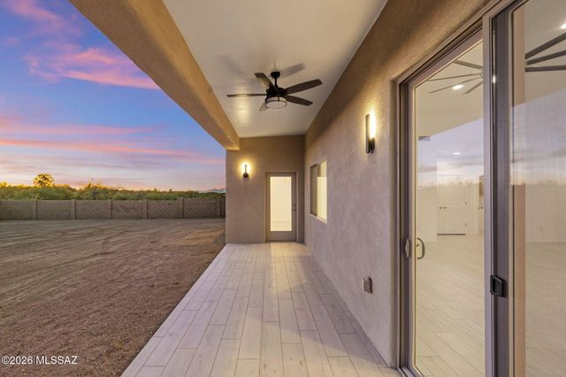 937 N Blue Slate Drive, Vail, AZ 85641