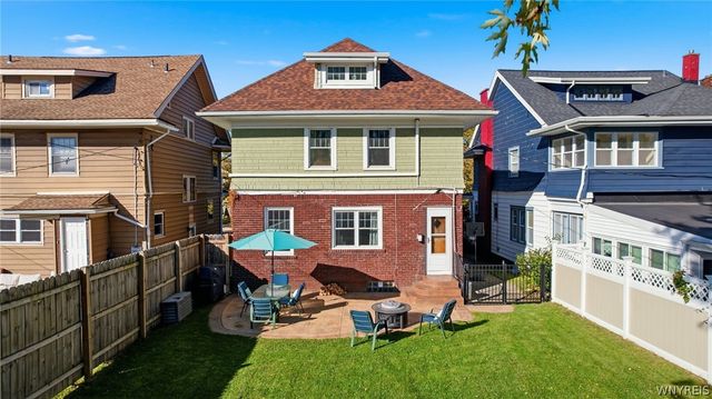 11 Admiral Road, Buffalo, NY 14216