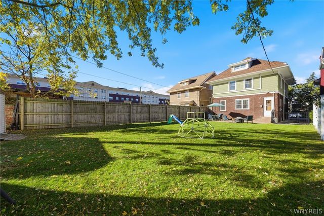 11 Admiral Road, Buffalo, NY 14216
