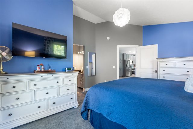 8713 Willow Creek Drive, Jenison, MI 49428