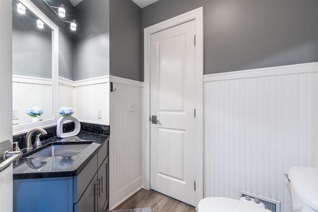 8713 Willow Creek Drive, Jenison, MI 49428