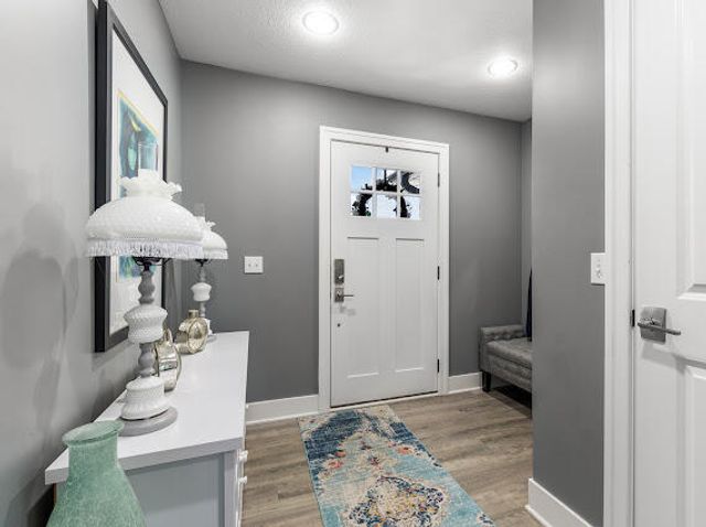 8713 Willow Creek Drive, Jenison, MI 49428