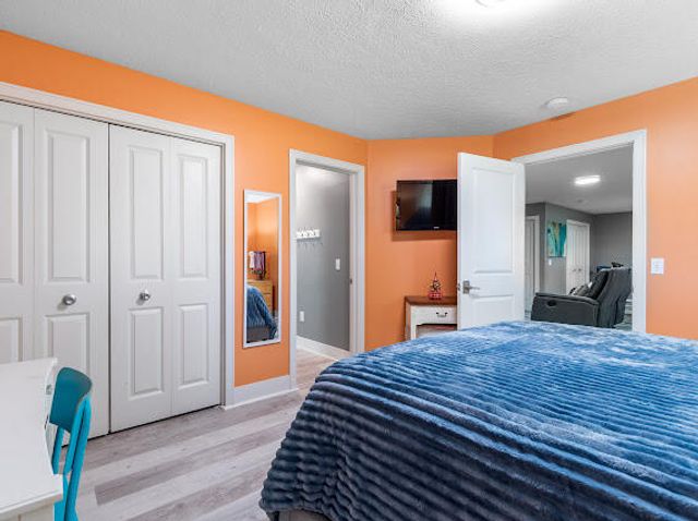 8713 Willow Creek Drive, Jenison, MI 49428