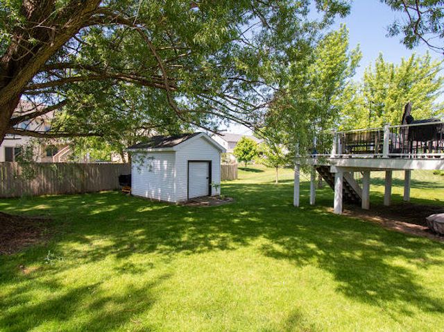 8713 Willow Creek Drive, Jenison, MI 49428