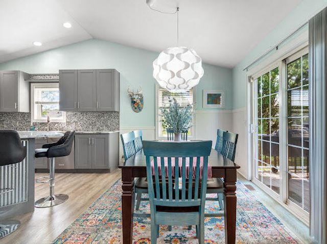 8713 Willow Creek Drive, Jenison, MI 49428