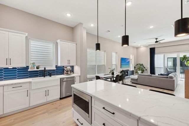 1413 W 23rd Street, Houston, TX 77008