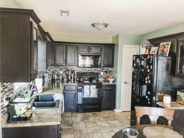 2628 Arthurs Ct, Clarksville, TN 37040