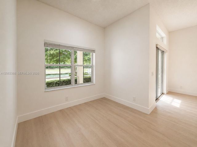 837 Tanglewood Cir ., Weston, FL 33327