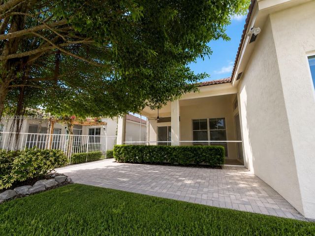 837 Tanglewood Cir ., Weston, FL 33327