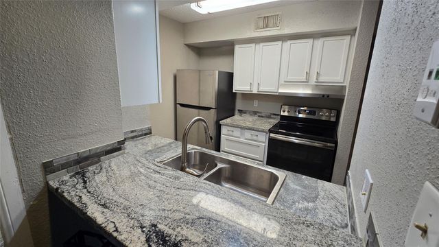 250 El Dorado Boulevard 253, Houston, TX 77598