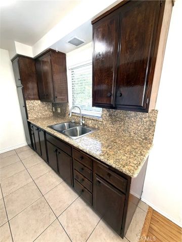 807 3rd Street E, Santa Monica, CA 90403