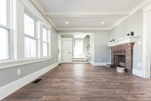 79 Huron Cir, Boston, MA 02124