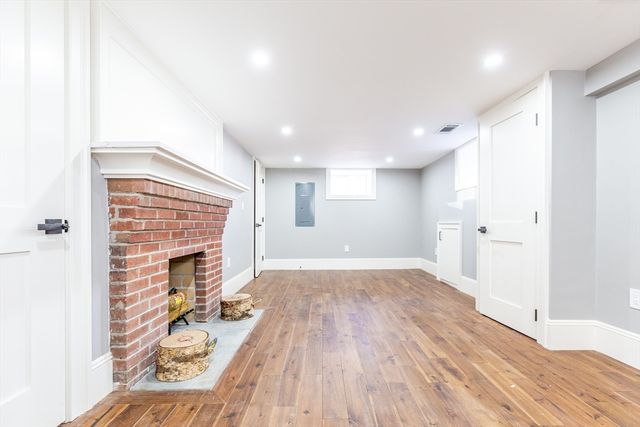 79 Huron Cir, Boston, MA 02124