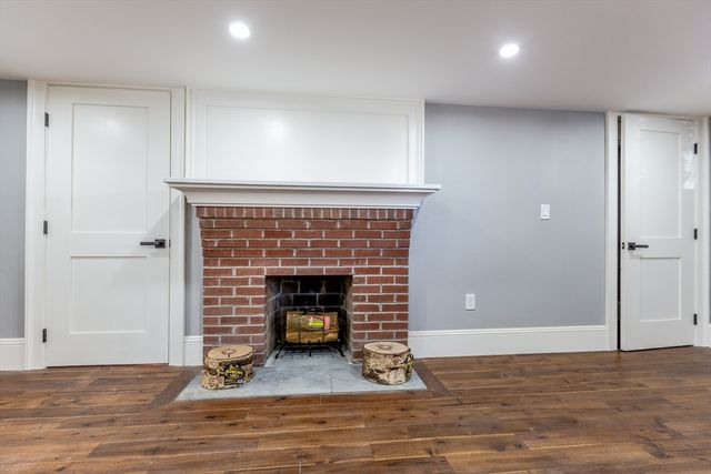 79 Huron Cir, Boston, MA 02124