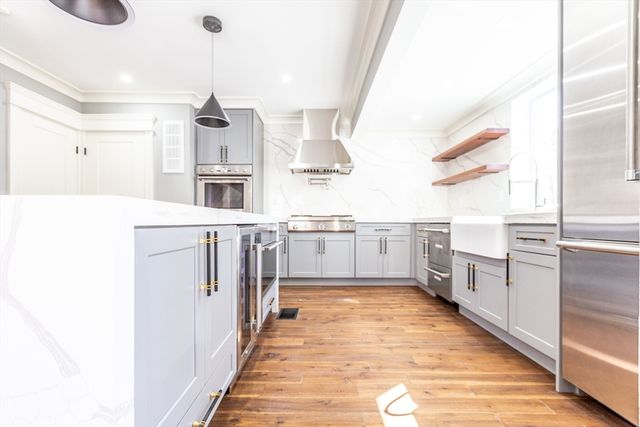 79 Huron Cir, Boston, MA 02124